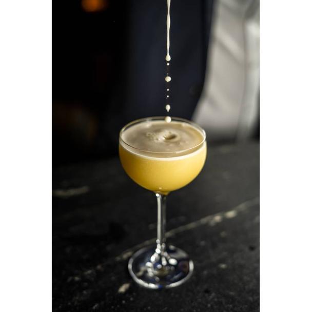 Kieliszek cocktailowy Coupe Ferra Arrow Glass 220ml